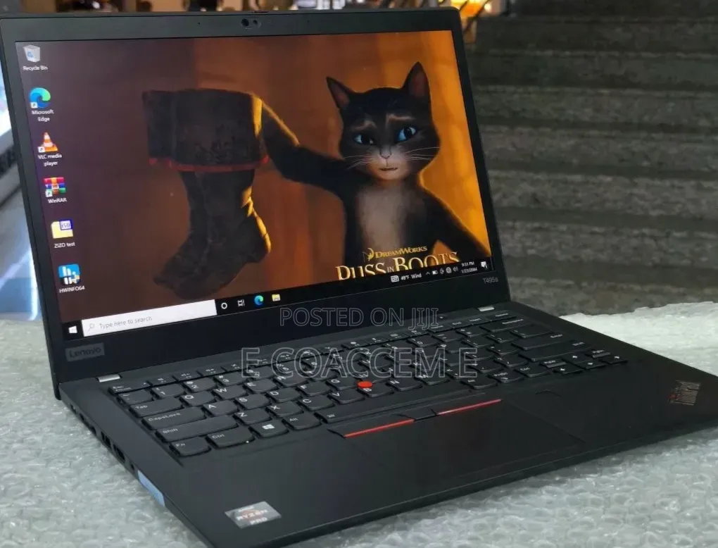 New Laptop Lenovo 16GB AMD Ryzen 5 SSD 512GB