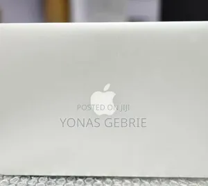 New Laptop Apple MacBook 8GB Intel Core i7 SSD 512GB