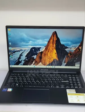 New Laptop Asus VivoBook 15 X505BA 16GB Intel Core i7 SSD 1T
