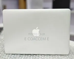 New Laptop Apple MacBook 8GB Intel Core i7 SSD 512GB