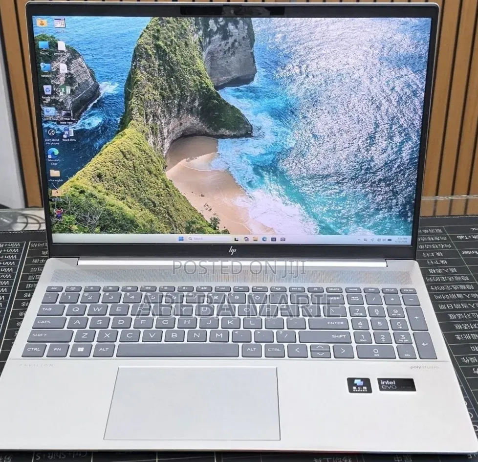 New Laptop HP Pavilion 15 16GB Intel Core Ultra 7 SSD 1T