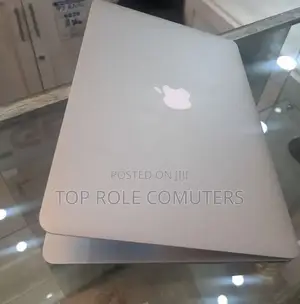 New Laptop Apple MacBook Air 2022 M2 8GB Intel Core i7 SSD 512GB