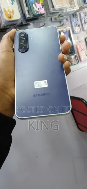 New Samsung Galaxy M17 5G 128 GB Blue