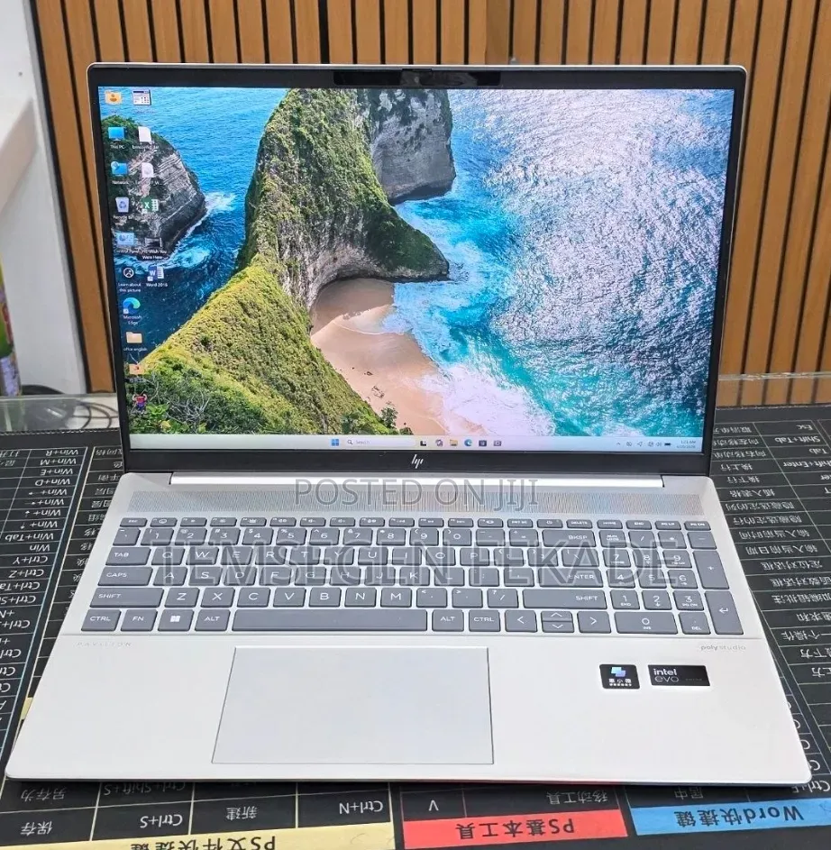 New Laptop HP Pavilion 15 16GB Intel Core Ultra 7 SSD 1T
