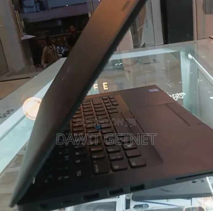 New Laptop Dell Latitude 5310 8GB Intel Core i5 SSD 256GB