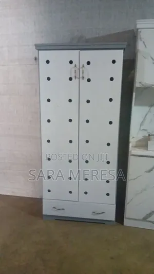 Shoe Rack, Chama Maskemecha