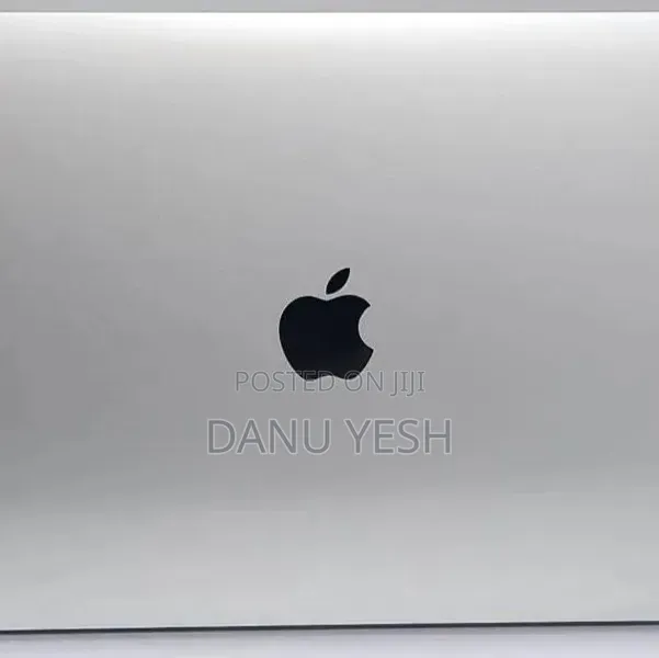 New Laptop Apple MacBook Pro 2020 16GB Intel Core i7 SSD 512GB