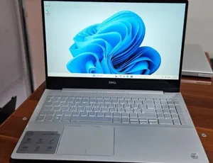 New Laptop Dell Inspiron 15 8GB Intel Core i5 SSD 256GB