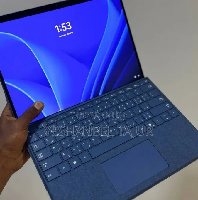 New Laptop Microsoft Surface 16GB Intel Core i7 SSD 512GB