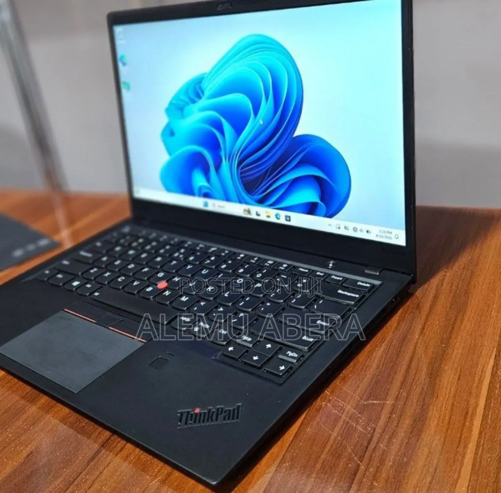 New Laptop Lenovo ThinkPad X1 Carbon 16GB Intel Core i7 SSD 512GB