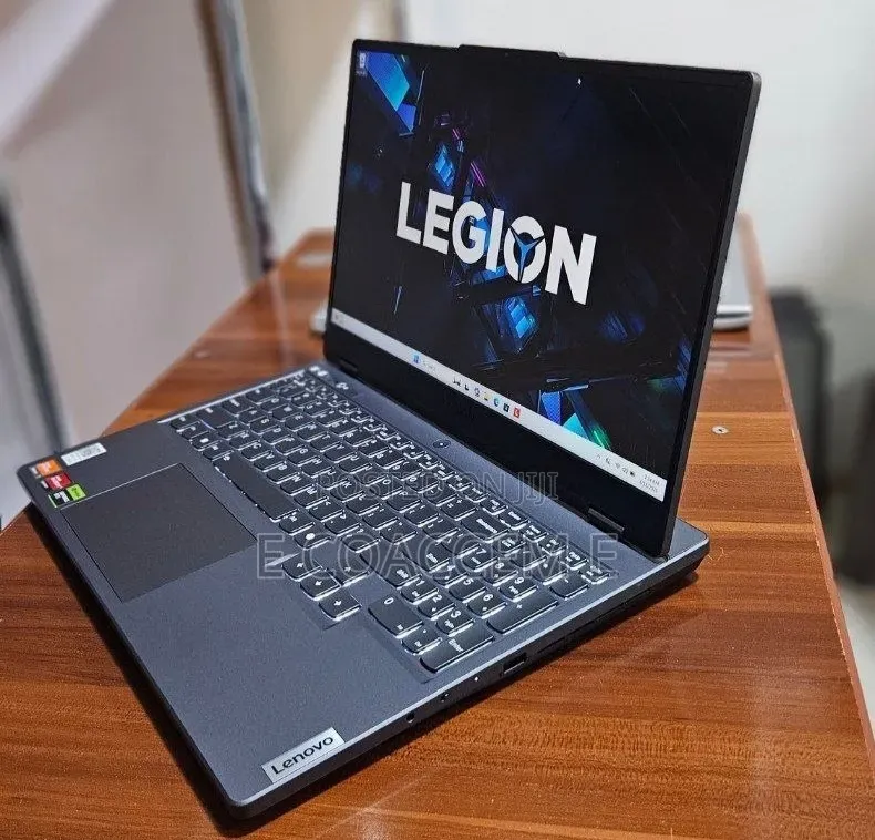 New Laptop Lenovo 16GB AMD Ryzen 7 SSD 512GB