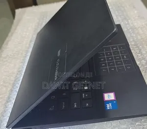 New Laptop Asus VivoBook 15 X505BA 16GB Intel Core i5 SSD 512GB