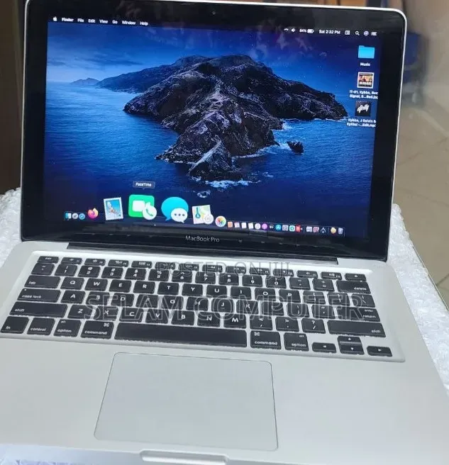 New Laptop Apple MacBook Pro 2017 8GB Intel Core i5 SSD 500GB