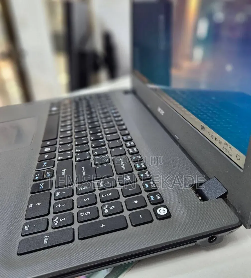 New Laptop Acer Aspire 5 8GB Intel Core i5 SSD 1T