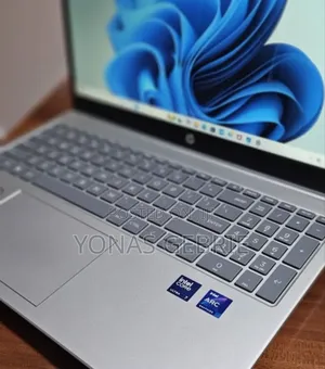 New Laptop HP 16GB Intel Core Ultra 7 SSD 512GB