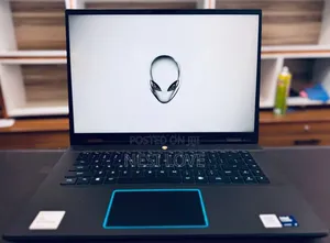 New Laptop Dell Allenware M15 R5 16GB Intel Core Ultra 9 SSD 1T
