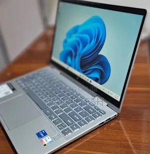New Laptop HP Envy x360 8GB Intel Core i5 SSD 512GB
