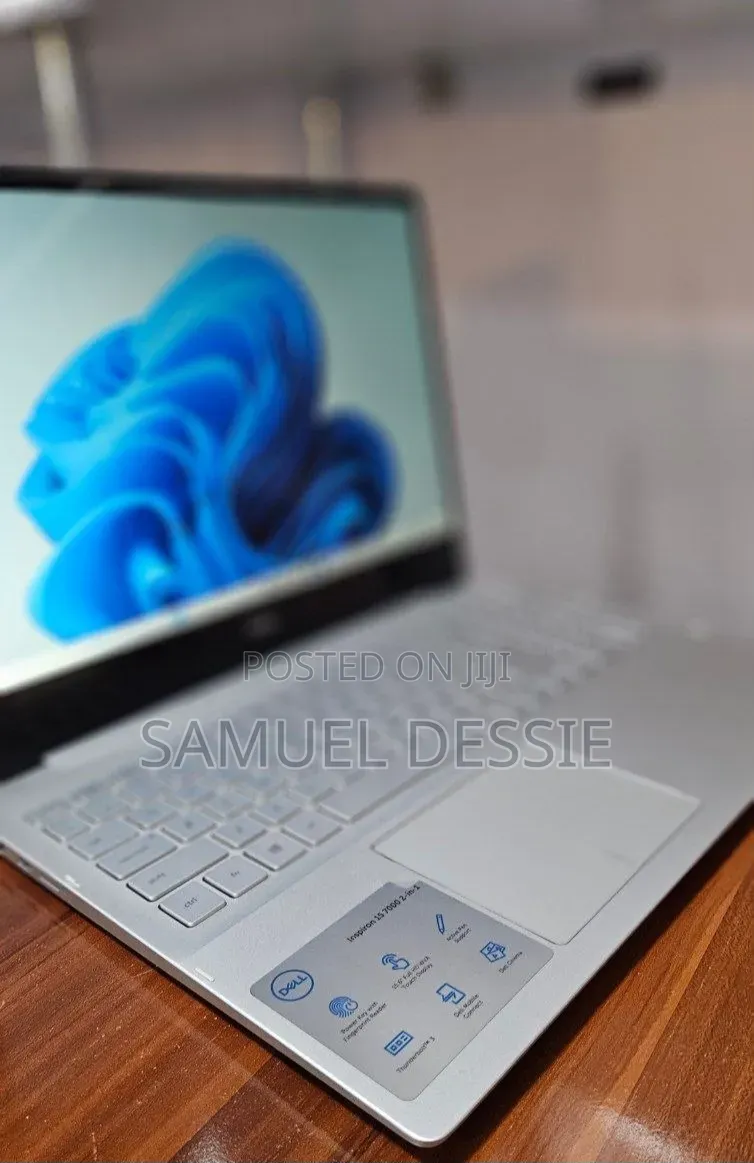 New Laptop Dell Inspiron 15 8GB Intel Core i5 SSD 256GB