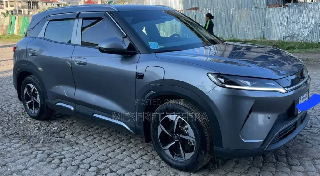 BYD Yuan Up 2025 Gray