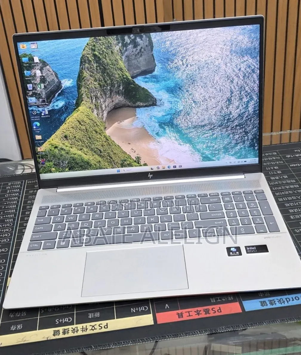 New Laptop HP Pavilion 15 16GB Intel Core Ultra 7 SSD 1T