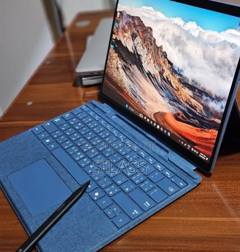 New Microsoft Surface Pro 11th Edition, a Copilot+ PC 16GB SSD 512GB