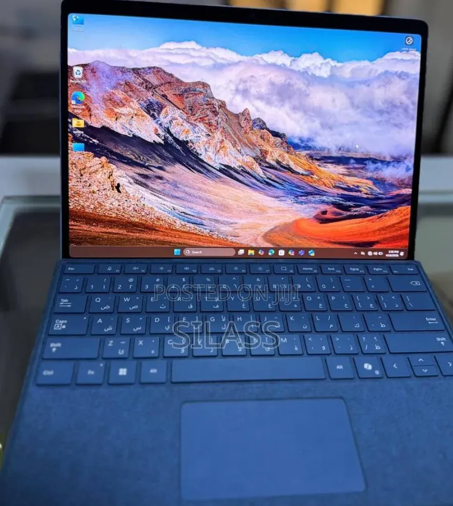 New Microsoft Surface Pro 11th Edition, a Copilot+ PC 16GB SSD 512GB