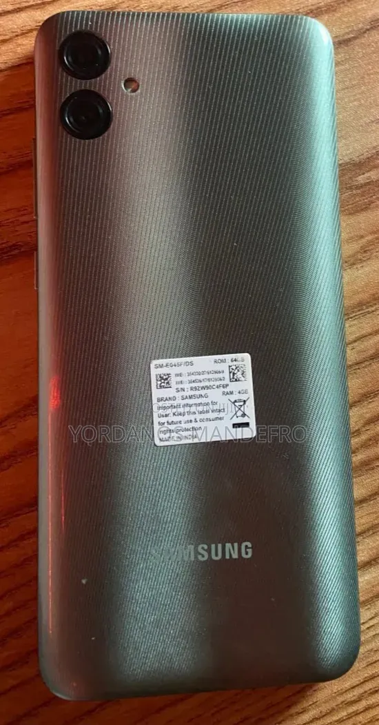 New Samsung Galaxy A04 64 GB