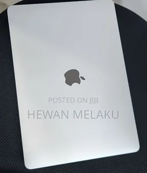 New Laptop Apple MacBook Pro 2020 16GB Intel Core i7 SSD 512GB