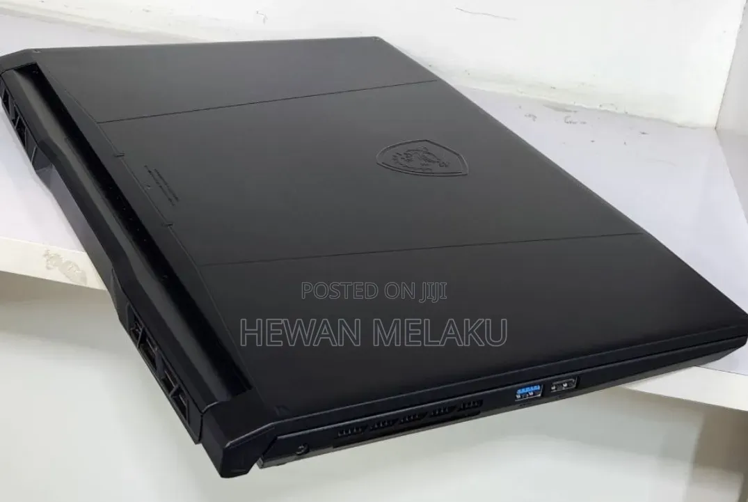 New Laptop MSI Katana 15 16GB Intel Core i7 SSD 1T