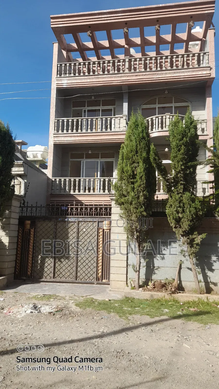 Furnished 7bdrm Farm House in Yeka for rent