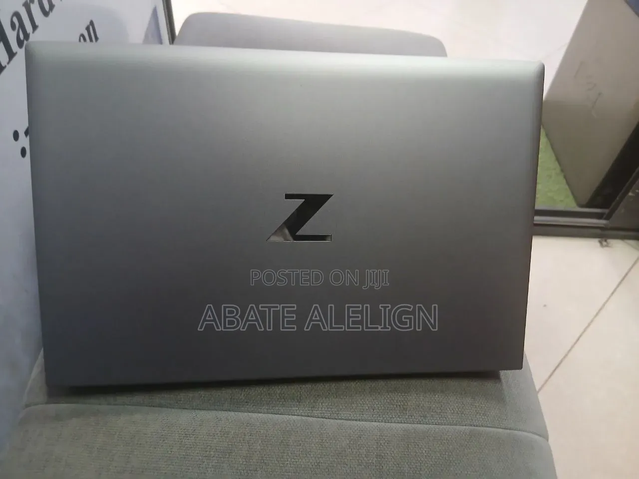 New Laptop HP ZBook Firefly 14 G7 8GB Intel Core i5 SSD 512GB