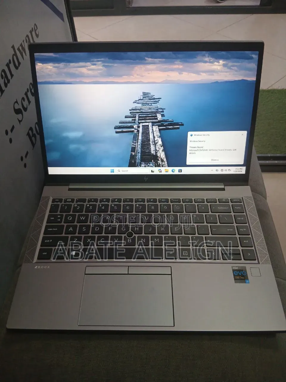 New Laptop HP ZBook Firefly 14 G7 8GB Intel Core i5 SSD 512GB