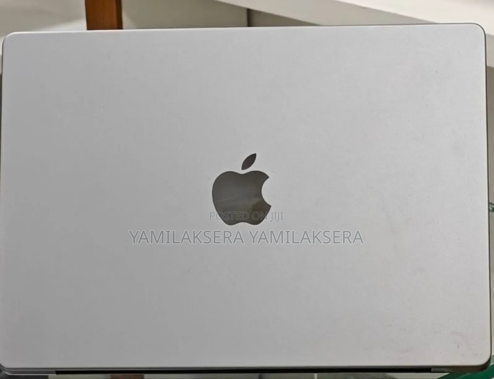 New Laptop Apple MacBook Pro 2023 M3 Pro 14-inch 8GB Apple M3 SSD 512GB