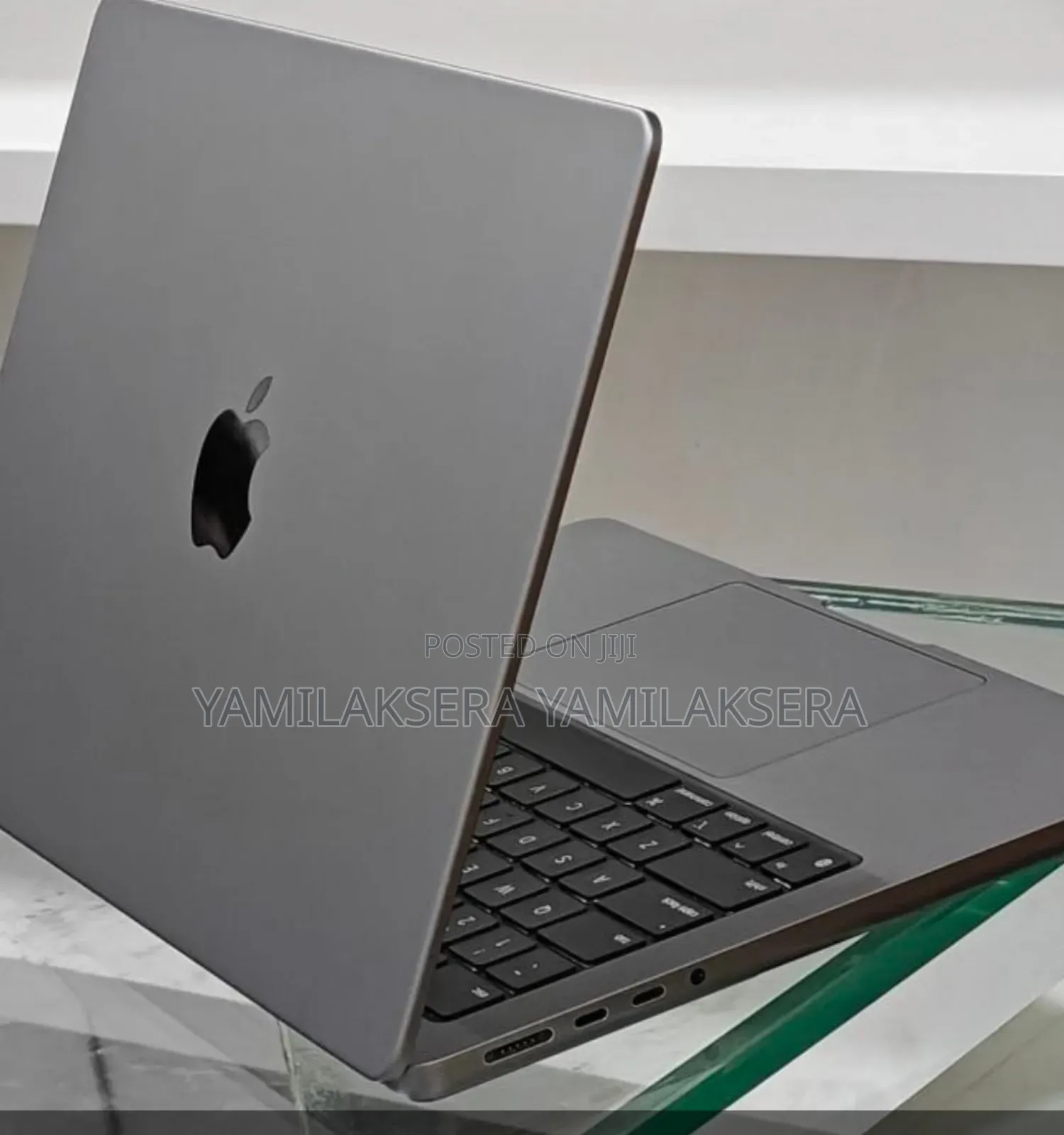 New Laptop Apple MacBook Pro 2023 M3 Pro 14-inch 8GB Apple M3 SSD 512GB