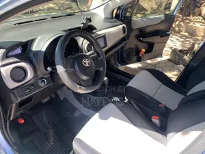 Toyota Yaris 2012 Blue