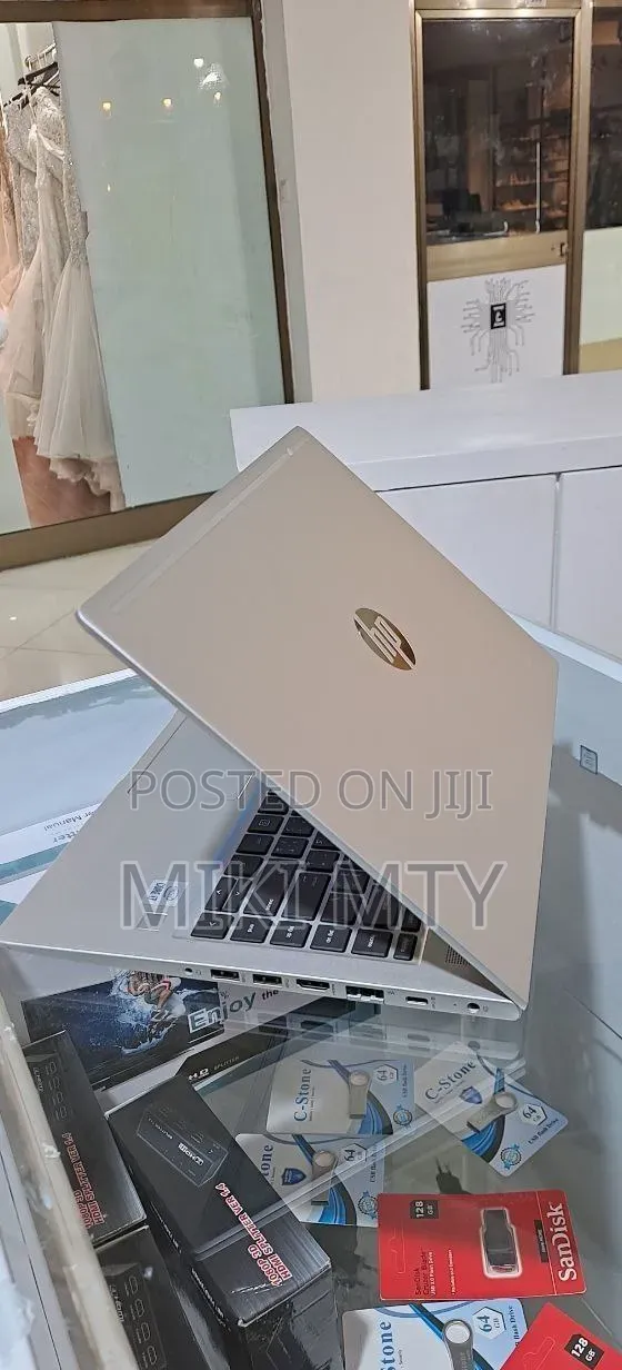 New Laptop HP EliteBook 840 16GB Intel Core i7 SSD 512GB