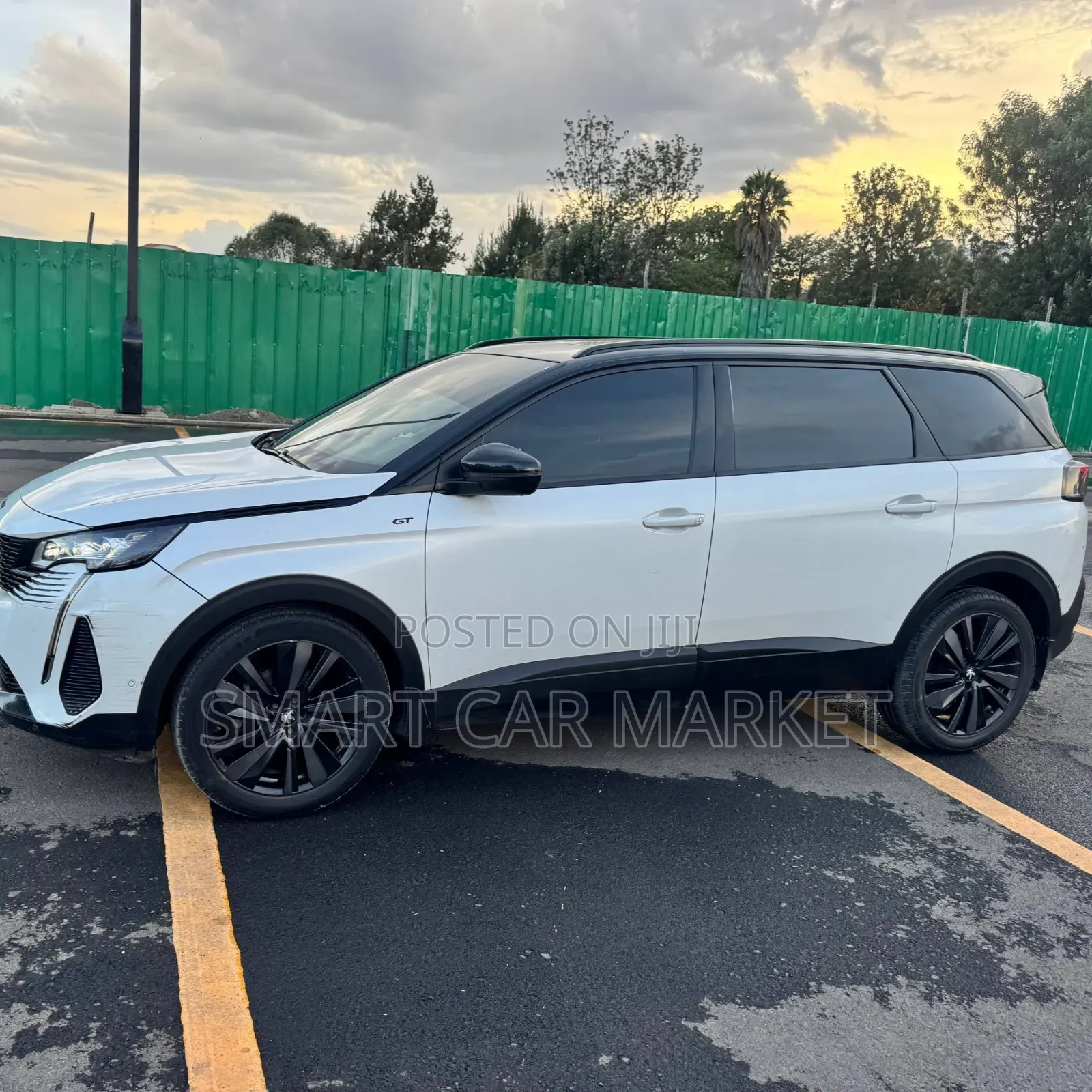 Peugeot 5008 2022 White