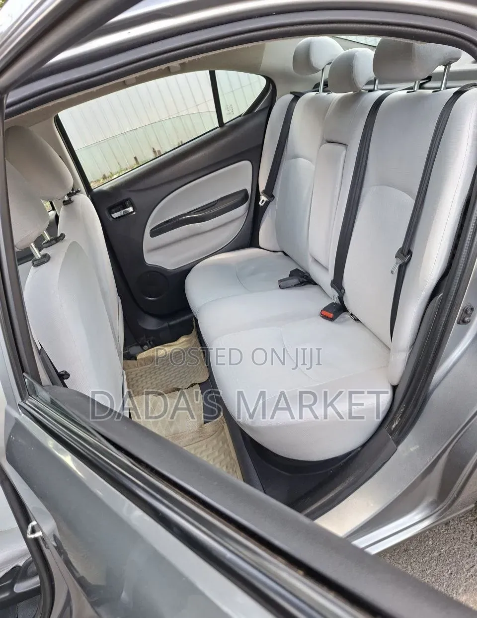 Mitsubishi Attrage 2021 Gray