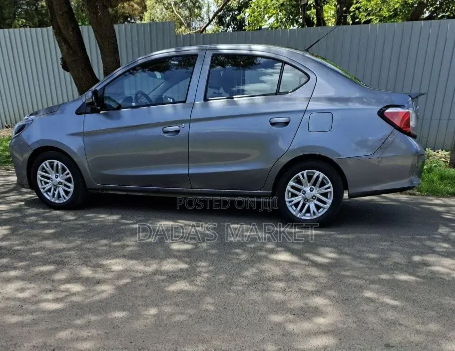 Mitsubishi Attrage 2021 Gray