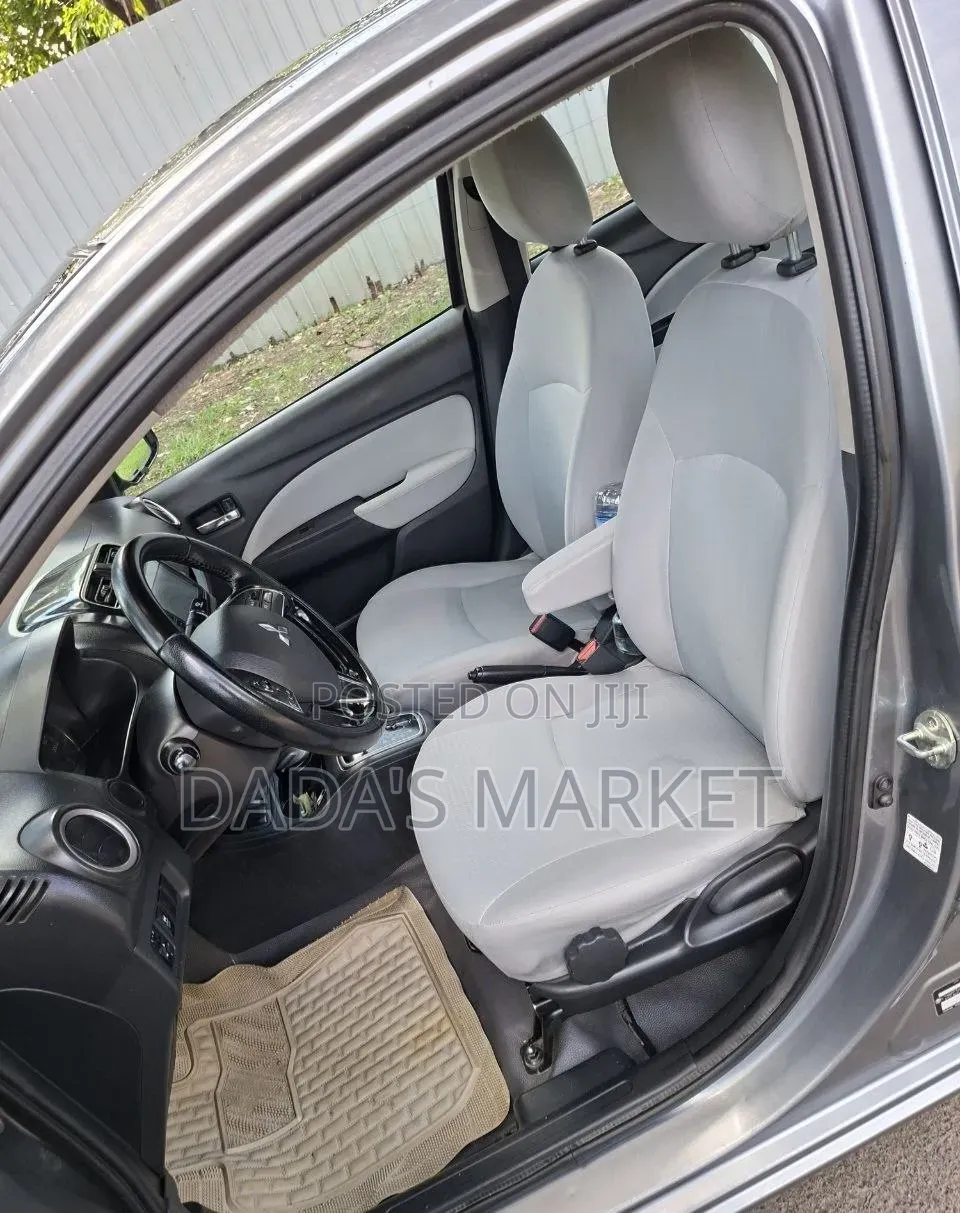 Mitsubishi Attrage 2021 Gray