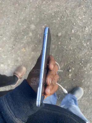 Apple iPhone XR 64 GB Blue