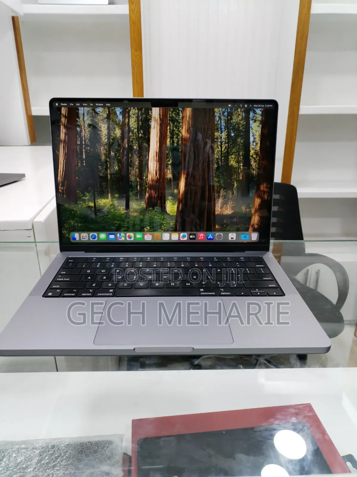New Laptop Apple MacBook Pro 2021 M1 16GB Apple M1 Pro SSD 512GB