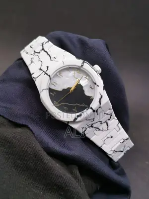 Aura Arabic Watch