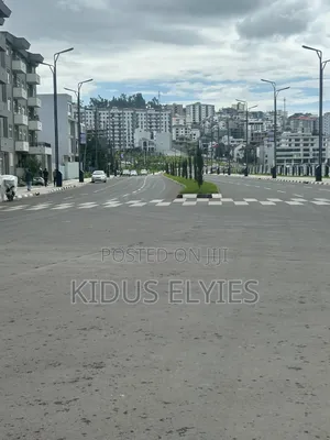 5bdrm House in የግል, Bole for sale