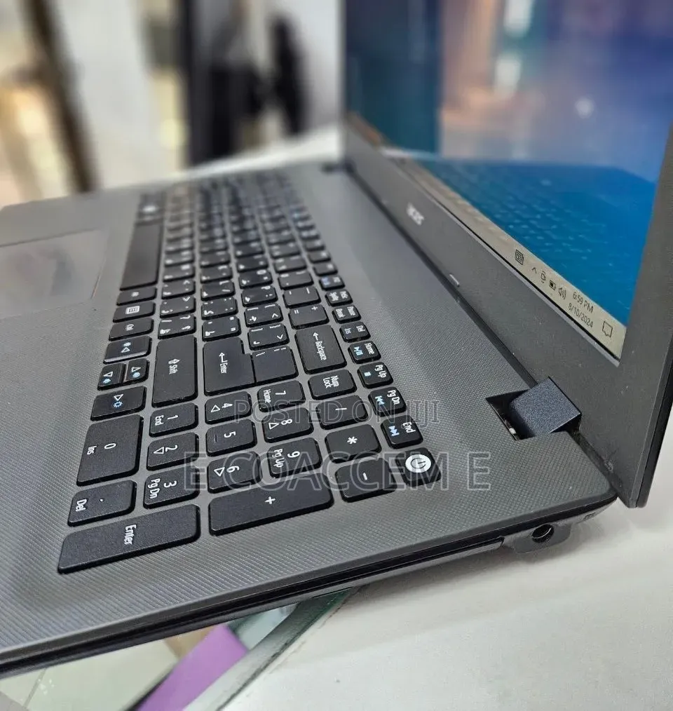 New Laptop Acer 8GB Intel Core i5 HDD 1T