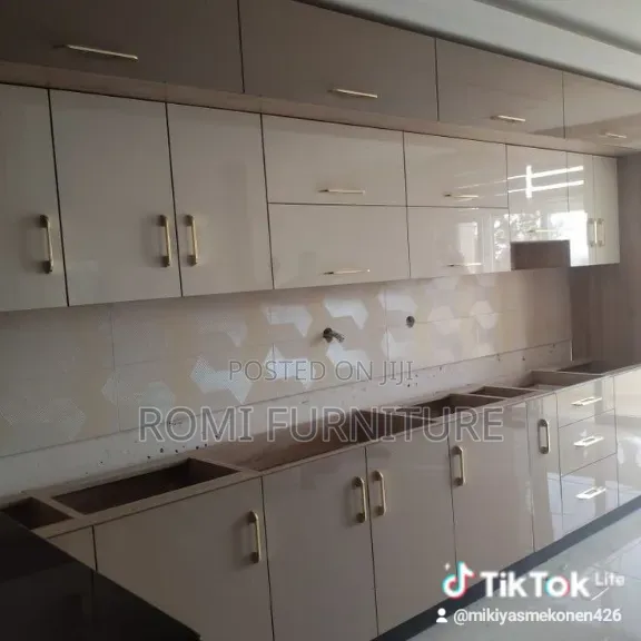 Kitchen Cabinet