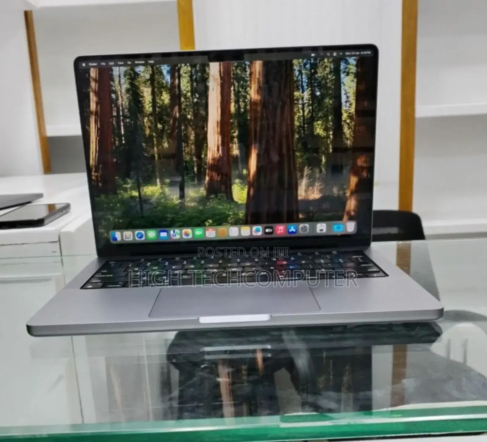 New Laptop Apple MacBook Pro M1 16GB Apple M1 Pro SSD 512GB
