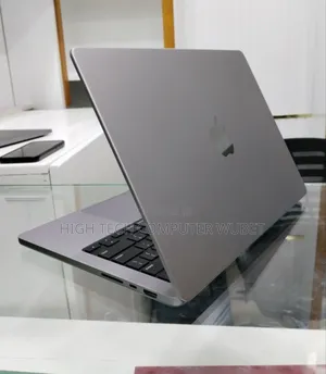 New Laptop Apple MacBook Pro M1 16GB Apple M1 Pro SSD 512GB