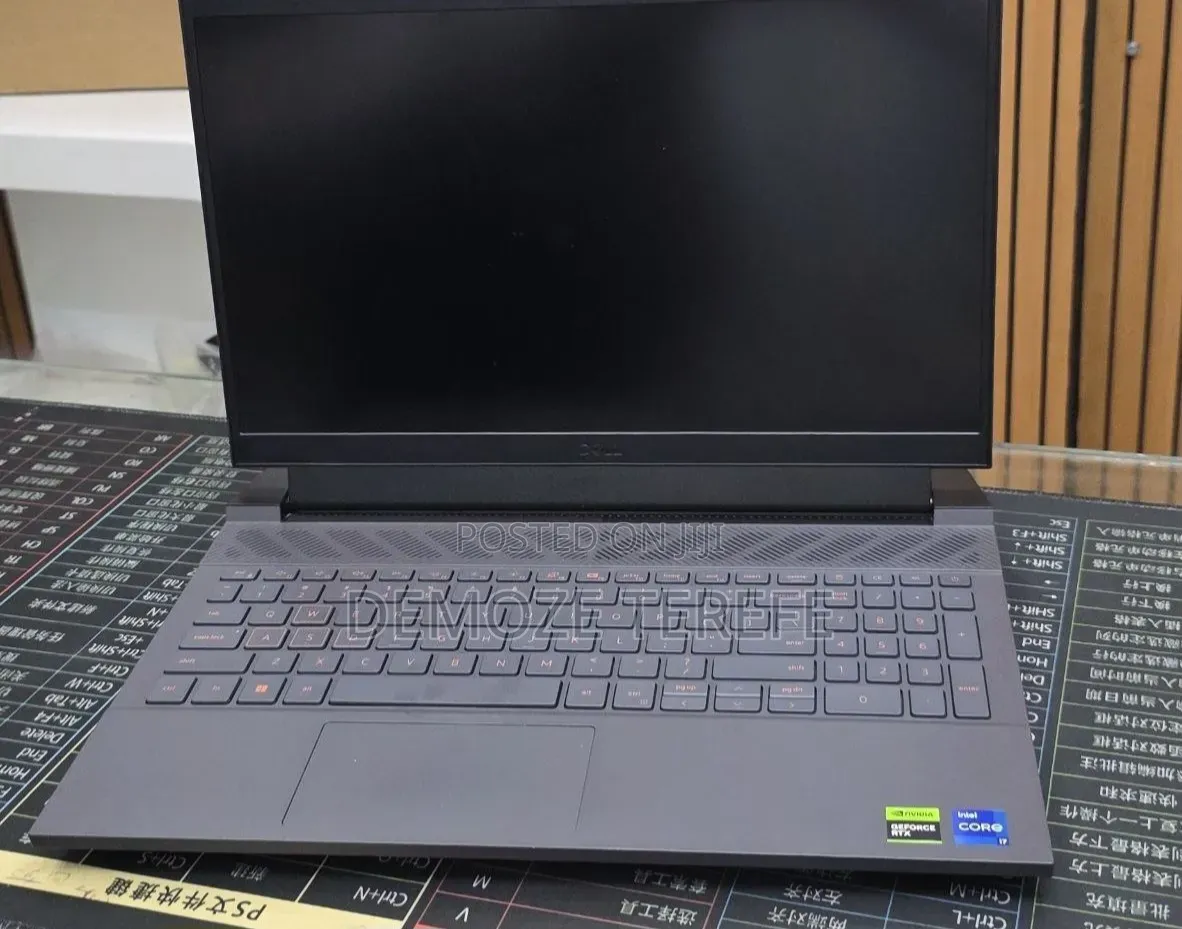 New Laptop Dell G15 5511 16GB Intel Core i7 SSD 1T