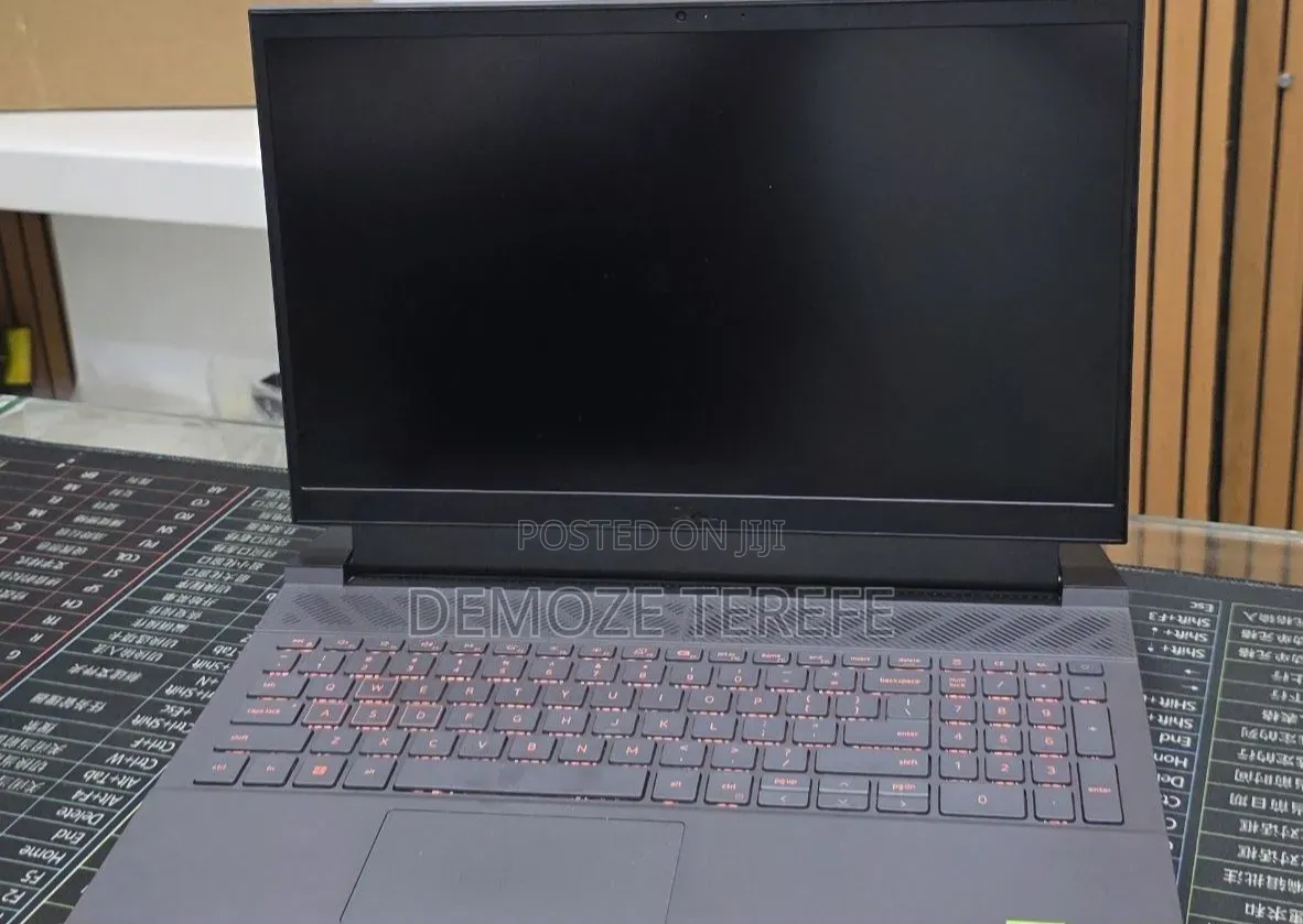 New Laptop Dell G15 5511 16GB Intel Core i7 SSD 1T